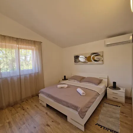 San Rocco Apartment, Apartament *